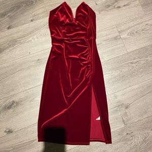 Fashion nova Elegant Red Velvet strapless party Dress